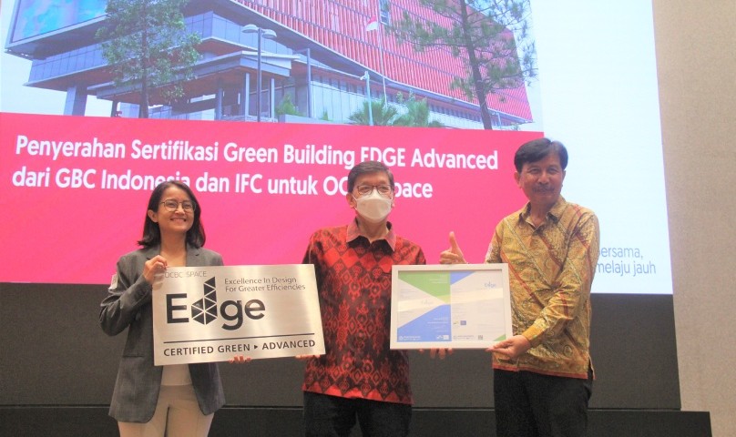OCBC Space Achieves EDGE Advanced Green Building Certification from IFC and GBC Indonesia
